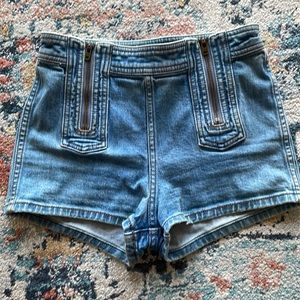 Free People “Be Mine” double zipper shorts. Size 25